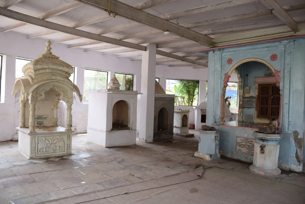 Radha Gokulananda Mandir